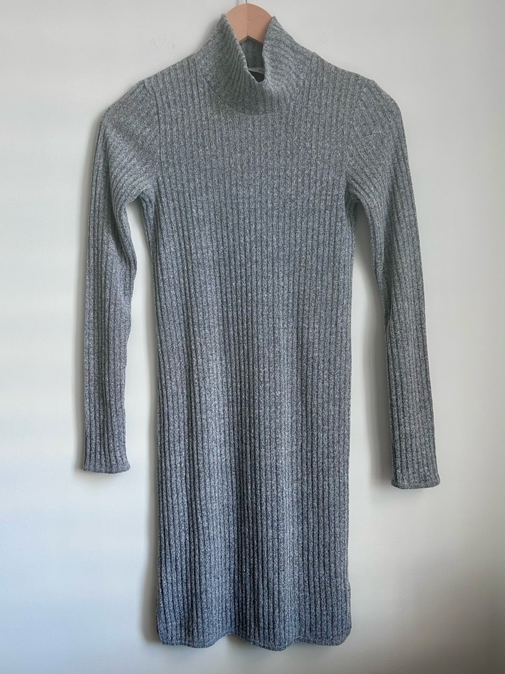 Aritzia Wilfred Free Grey Mock-neck Ribbed Mariel Sweater Dress